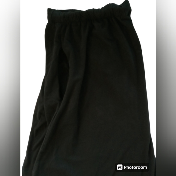 REBDOLLS Women's Size 2X Black Stretchy Wide Flare Pants - Picture 2 of 3